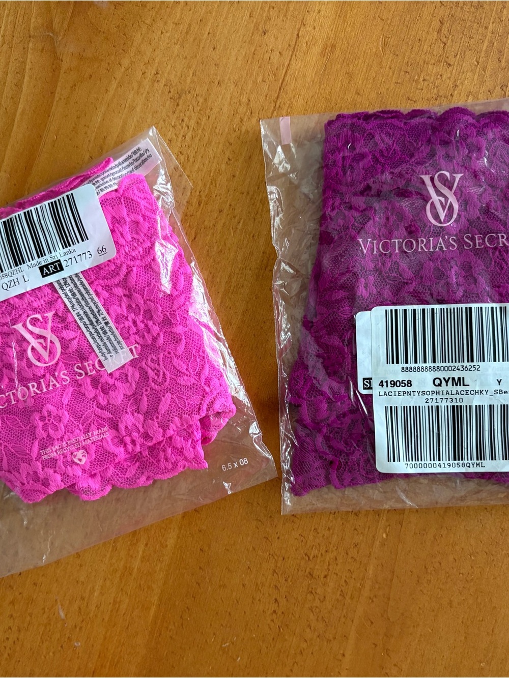 Victorias Secret Lacie Cheeky, Large, Set of 2, NWT